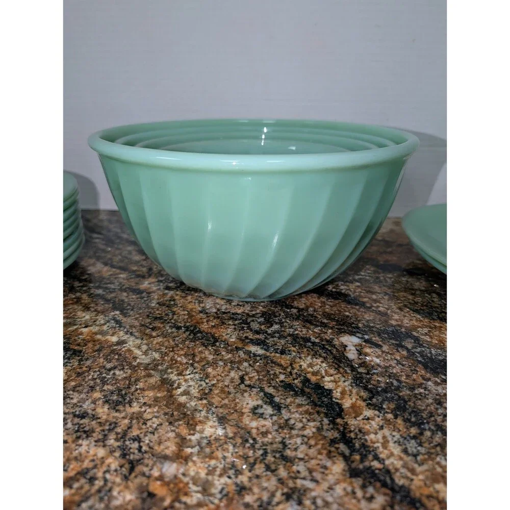 17 Piece Jadeite Kitchen Dining Set